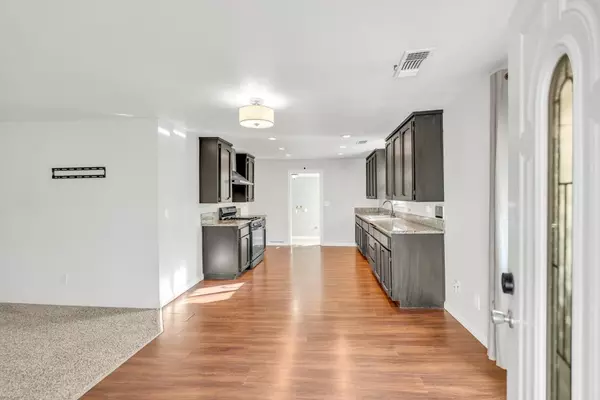 Olivehurst, CA 95961,5603 Alicia AVE