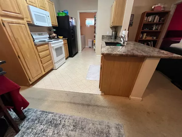 Roseville, CA 95678,501 Gibson DR #423