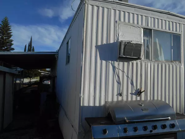 Pittsburg, CA 3446,192 S .Maureen