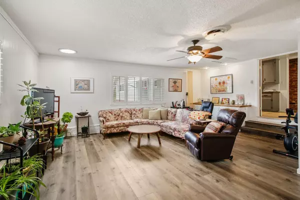 Sacramento, CA 95821,3336 Club LN