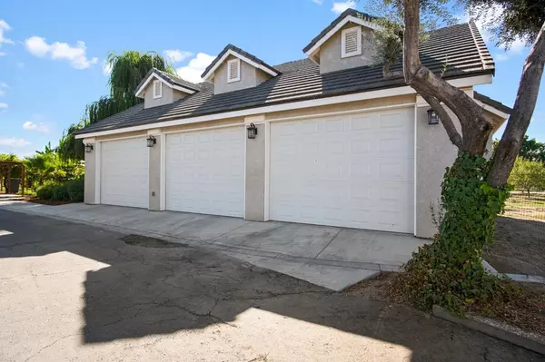 Hughson, CA 95326,4972 Walnut RD