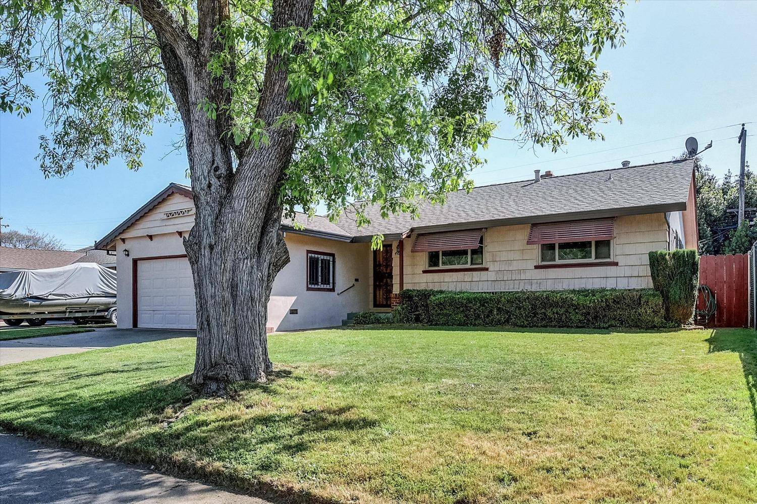Sacramento, CA 95820,4965 46th Street