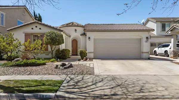 Oakdale, CA 95361,286 Cresta WAY