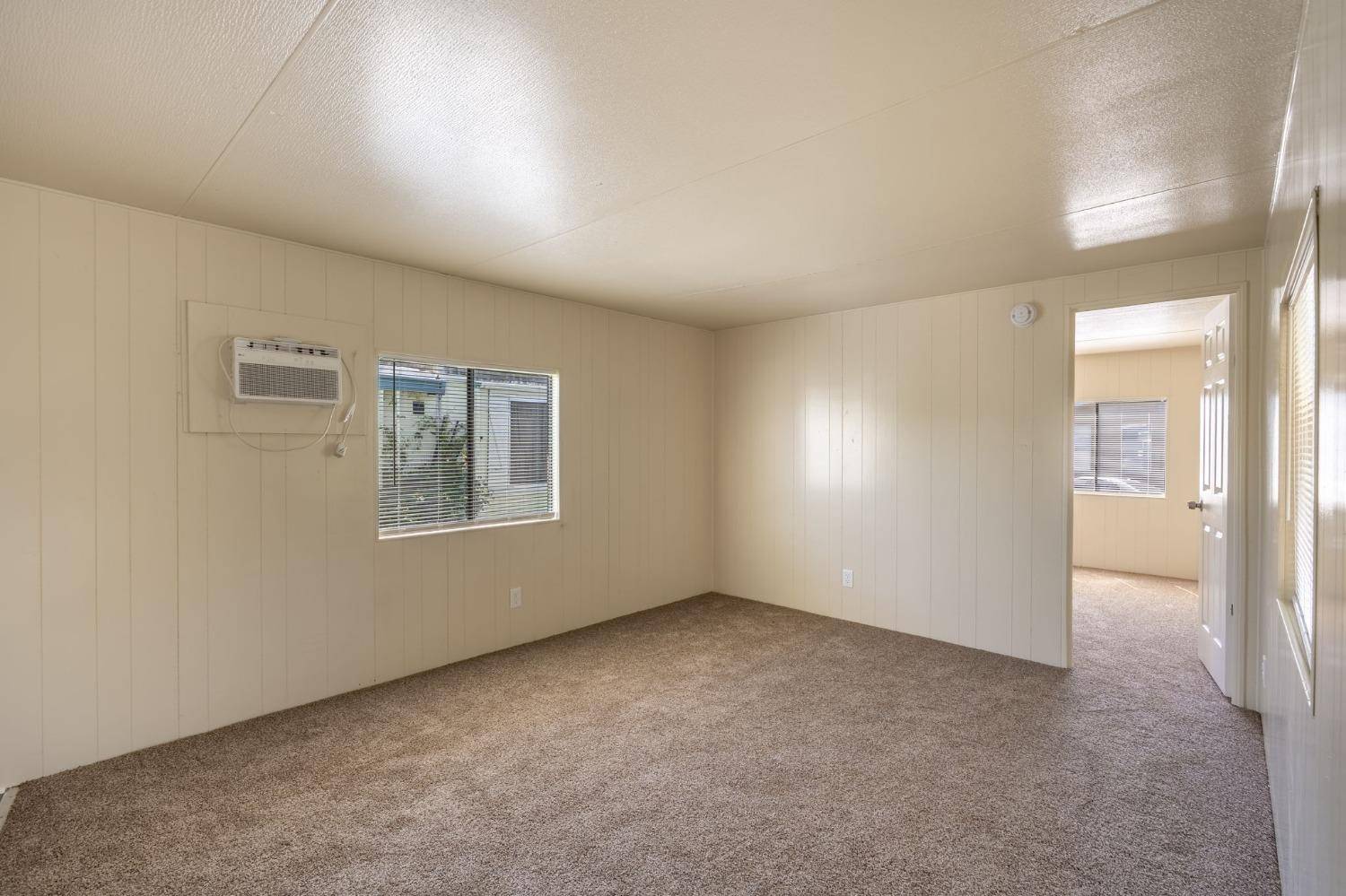 Stockton, CA 95215,5835 Cherokee RD #29