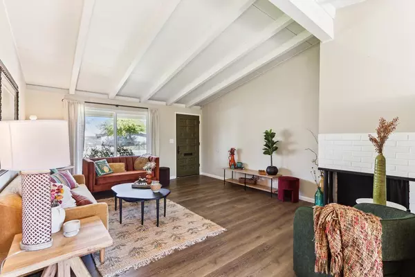 Sacramento, CA 95824,4304 37th AVE