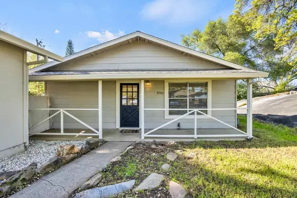 5742 Craig ST, Loomis, CA 95650