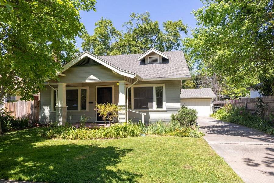 5025 T ST, Sacramento, CA 95819