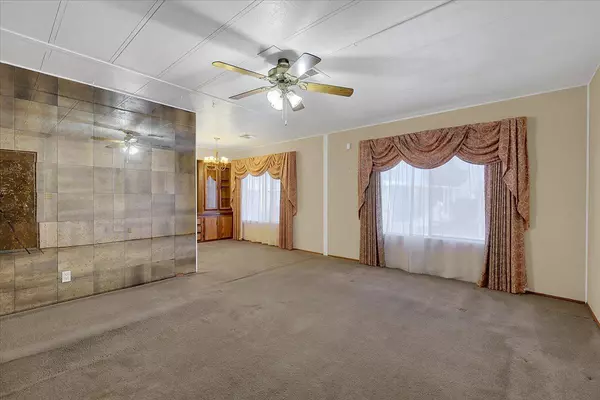 Yuba City, CA 95991,1155 Pease RD #517