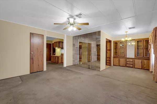 Yuba City, CA 95991,1155 Pease RD #517