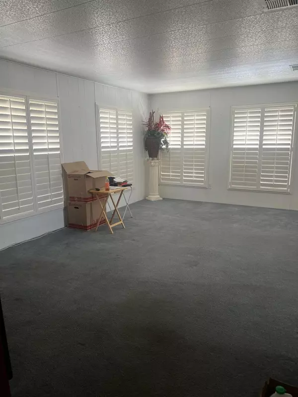 Stockton, CA 95210,8600 West LN #102