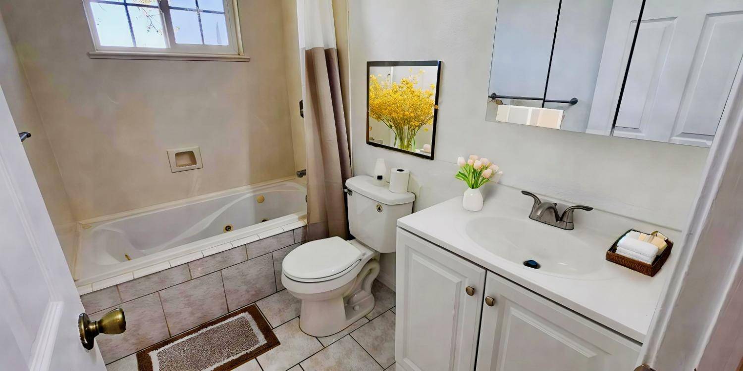 Antioch, CA 94509,2400 Lemontree CT #4