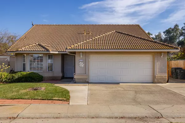 310 Manor Drive,  Ione,  CA 95640