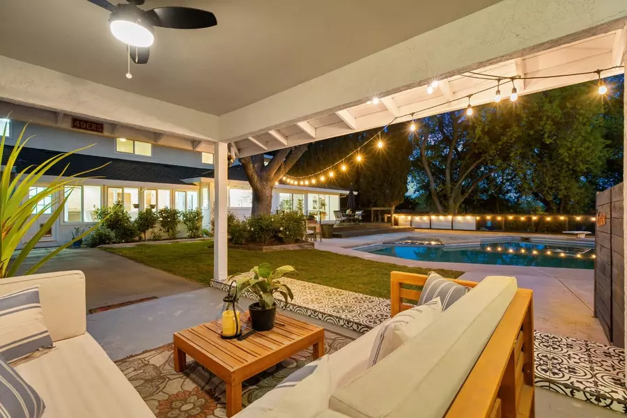 1191 Jacob LN, Carmichael, CA 95608