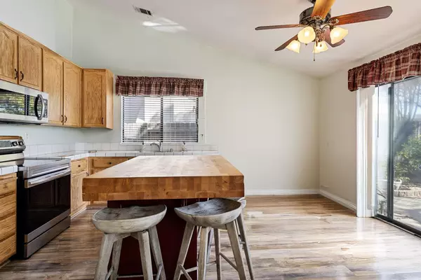 10434 Donner AVE Stockton, CA 95209