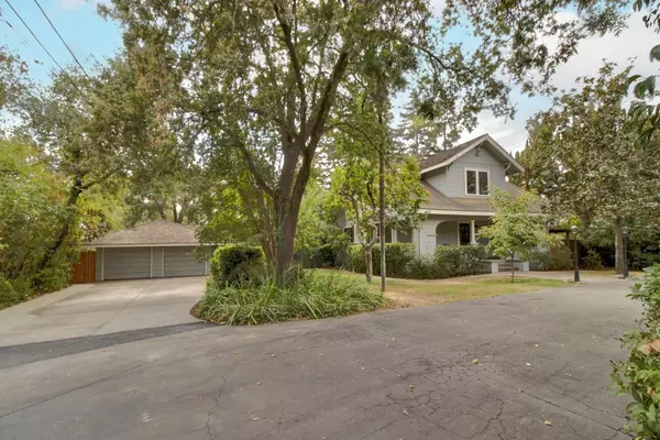 Carmichael, CA 95608,2147 Hillcrest WAY