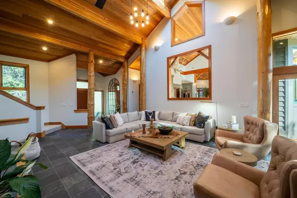 Olympic Valley, CA 96146,3058 Mountain Links WAY