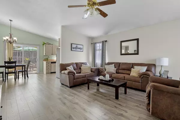 Chico, CA 95973,8 Saint Helens LN