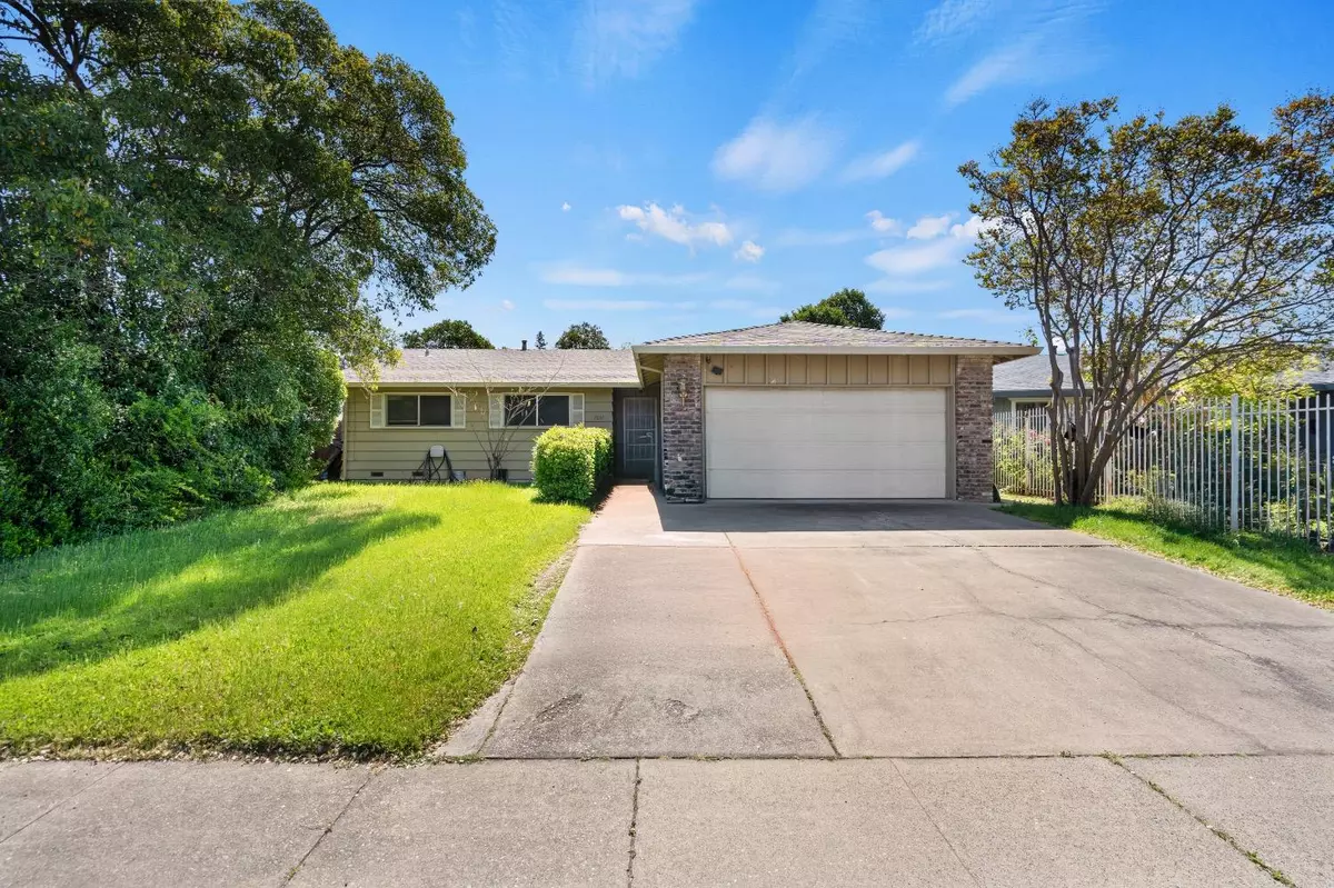 Sacramento, CA 95823,7037 ALTAIR Pkwy
