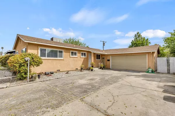 Sacramento, CA 95822,7487 Red Willow ST