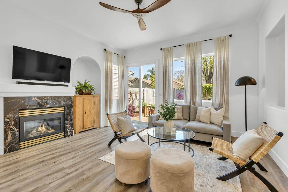 Sacramento, CA 95833,2802 Roseau WAY