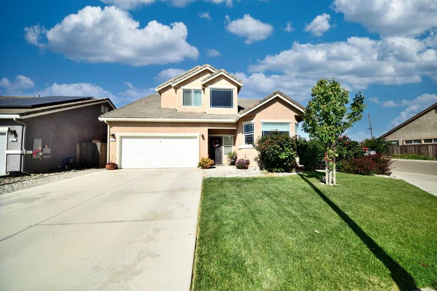 601 St Helena DR, Newman, CA 95360