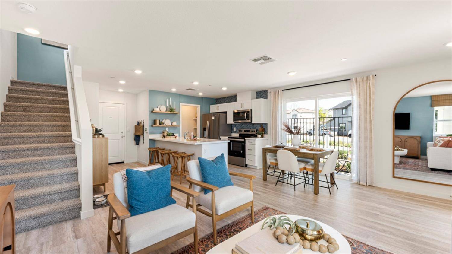 Sacramento, CA 95834,107 Skyline Ridge Loop WALK