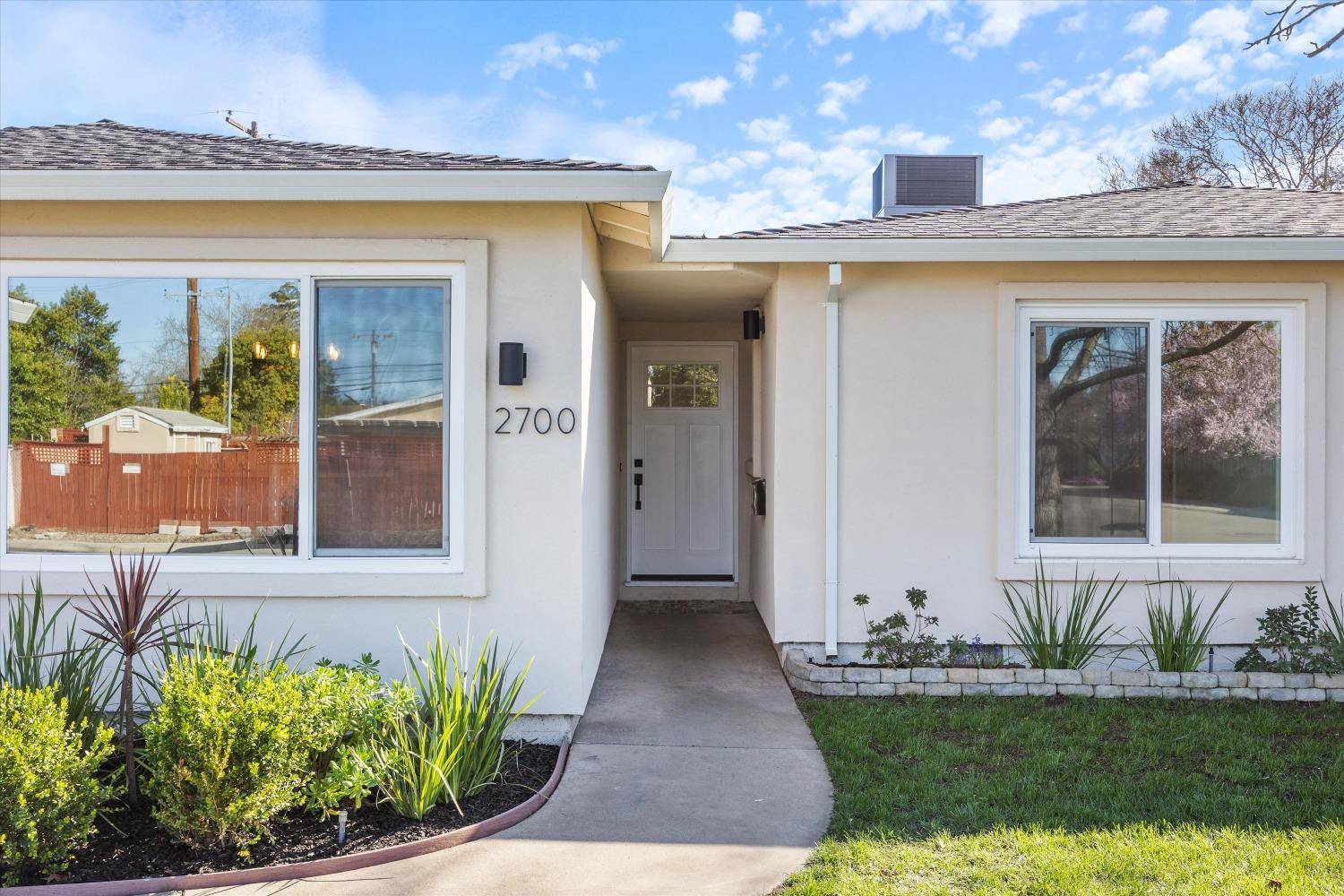 Sacramento, CA 95825,2700 El Prado WAY