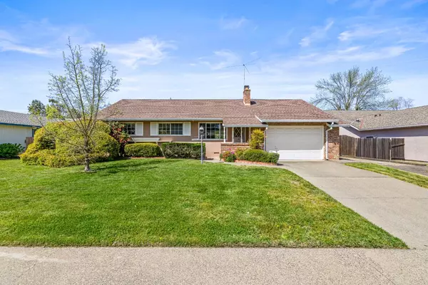 Carmichael, CA 95608,3923 San Juan AVE