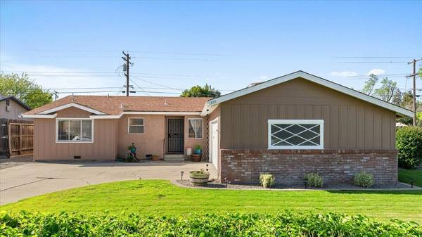 300 Ribier AVE, Modesto, CA 95350