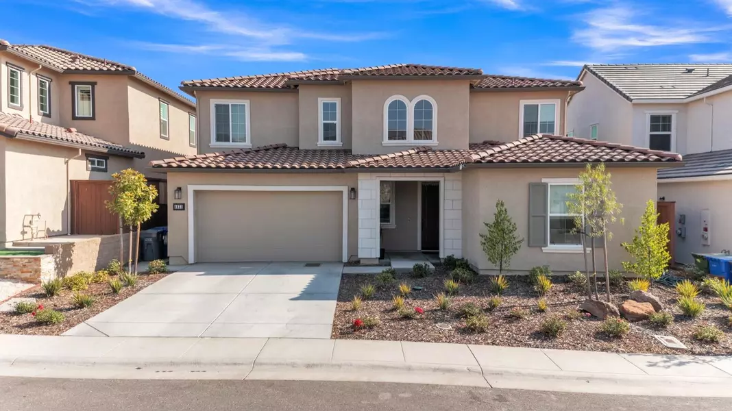 4631 Flagstaff DR, Folsom, CA 95630