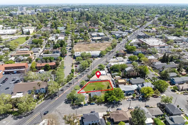 3206 Broadway, Sacramento, CA 95817