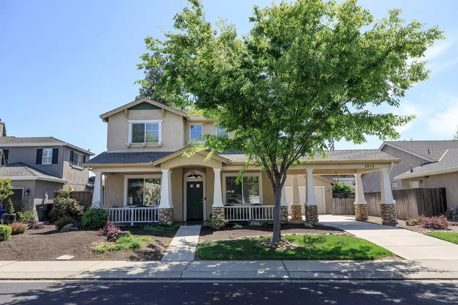 1908 Legend DR, Modesto, CA 95357