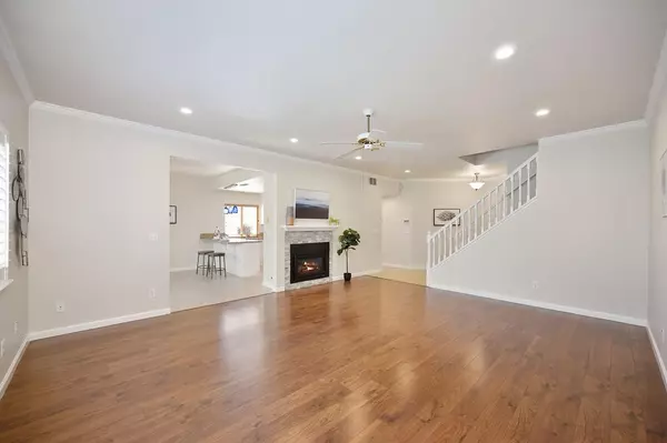 Folsom, CA 95630,131 Camberwell WAY