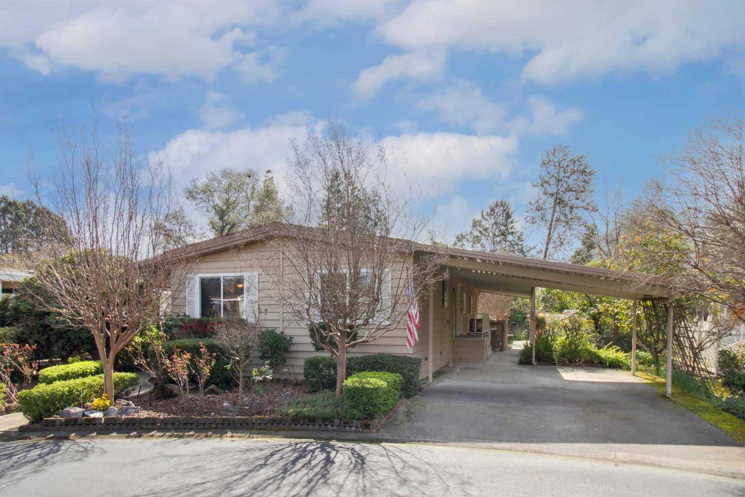 596 Southwood DR, Folsom, CA 95630