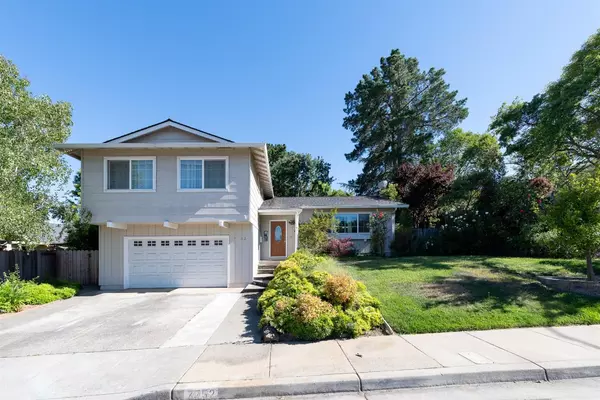 7752 Desertwood LN, Pleasanton, CA 94588