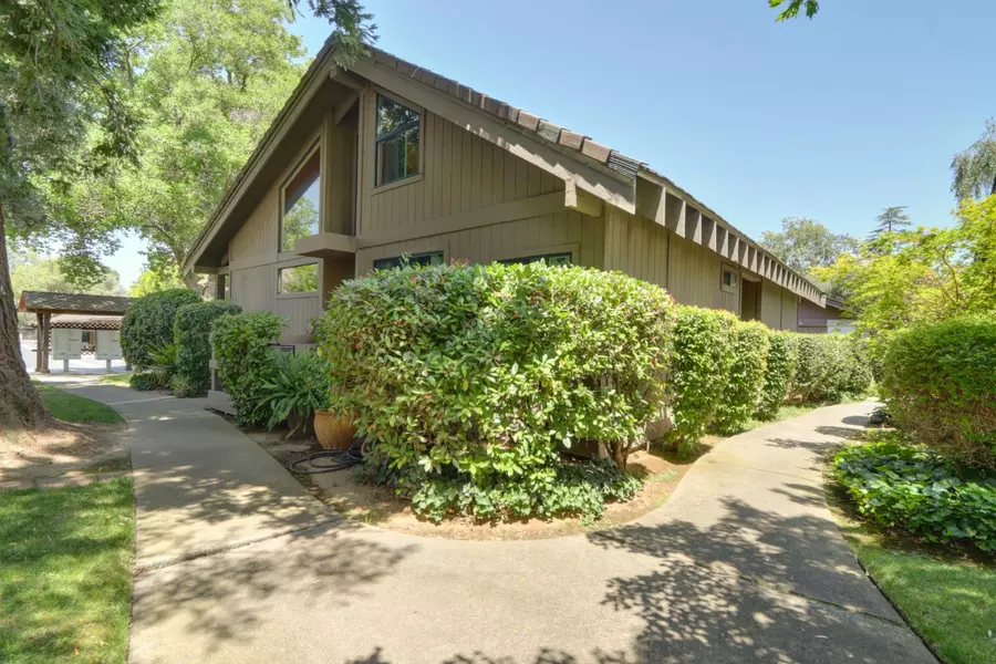 2232 Boyer DR, Carmichael, CA 95608