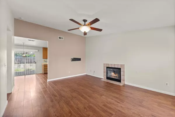 Sacramento, CA 95824,7712 Golden West WAY