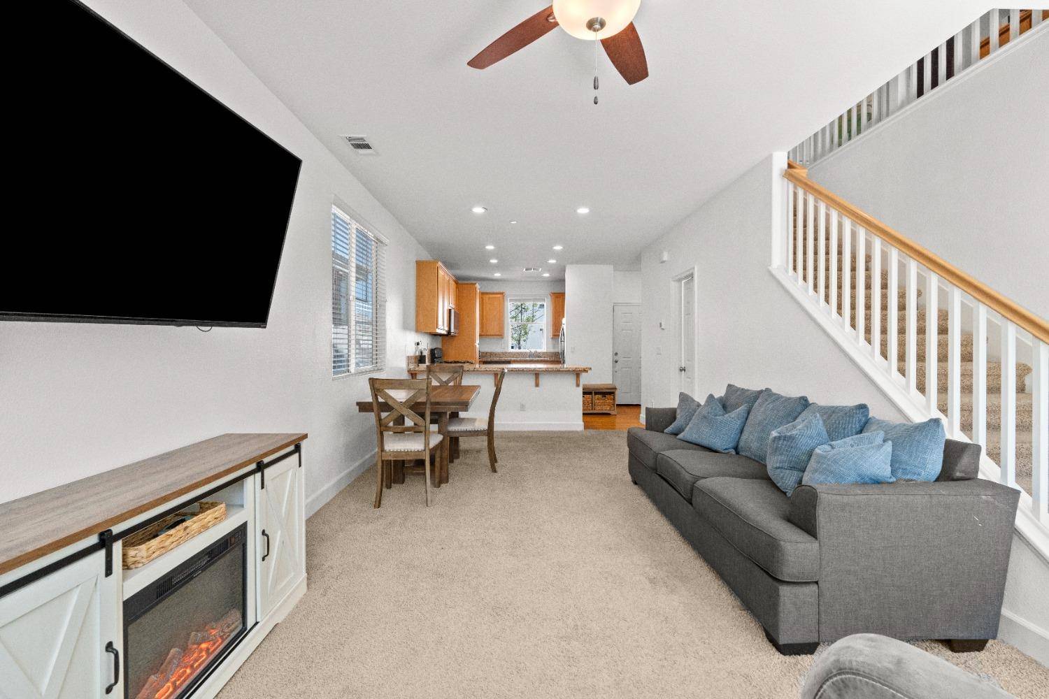 Merced, CA 95348,1422 Autry WAY