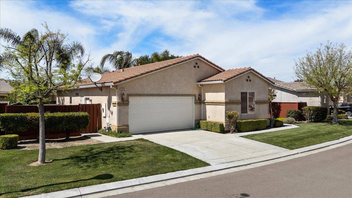 Los Banos, CA 93635,809 El Tesoro LN