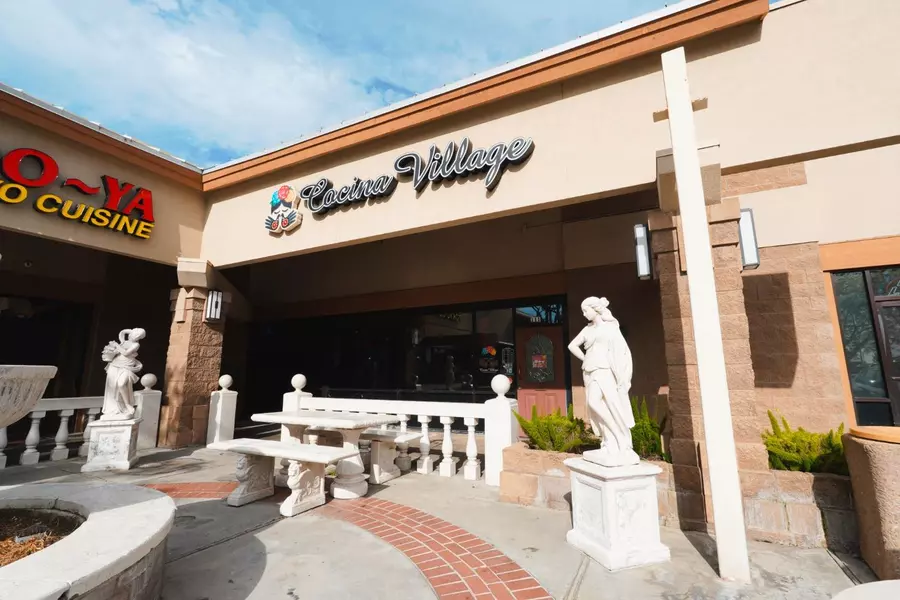 3050 W Shaw AVE #111, Fresno, CA 93711