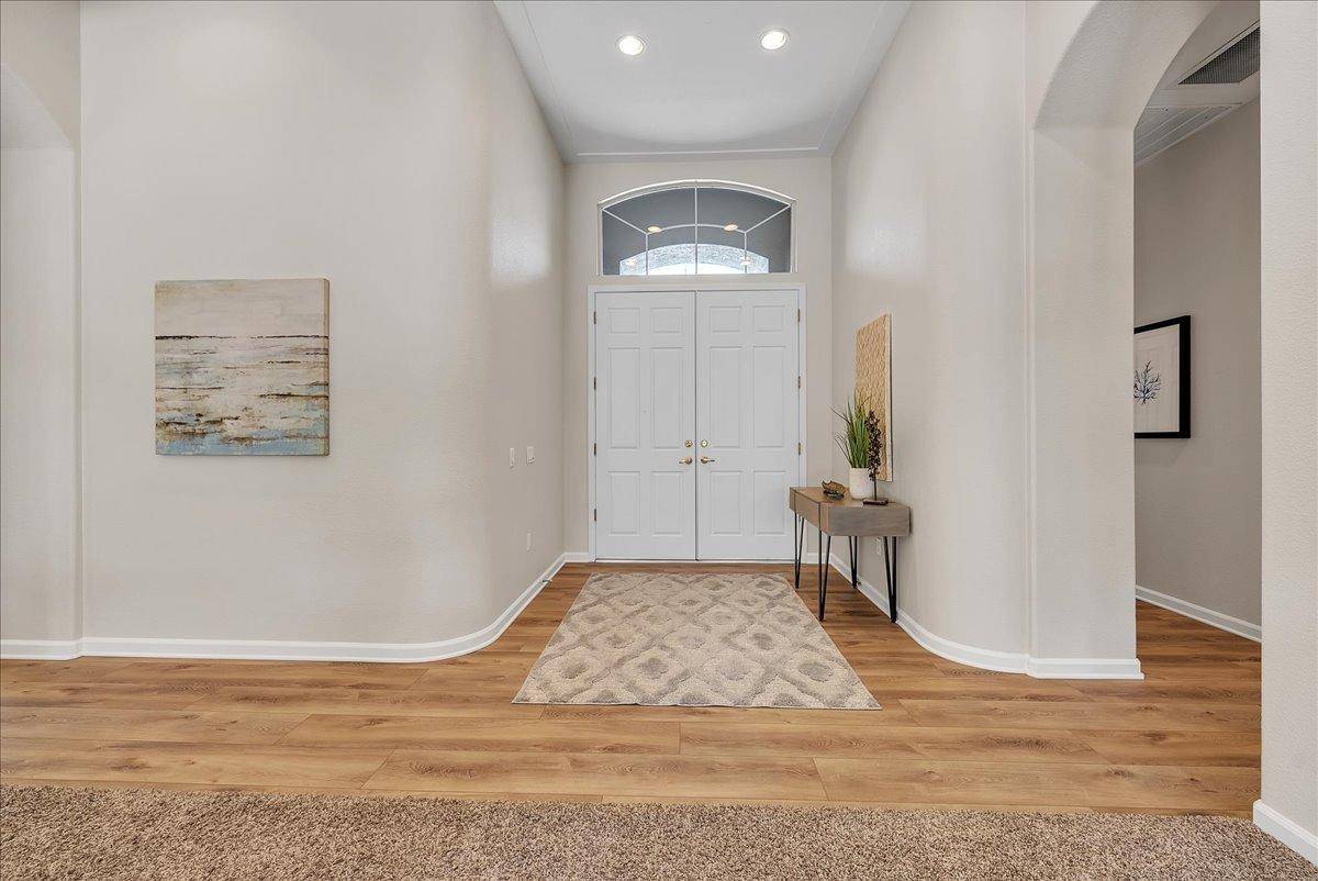 Roseville, CA 95747,4833 Pinecone LN