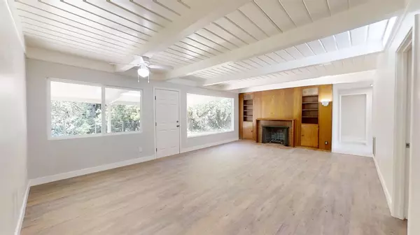 Sacramento, CA 95825,2433 Gwen DR