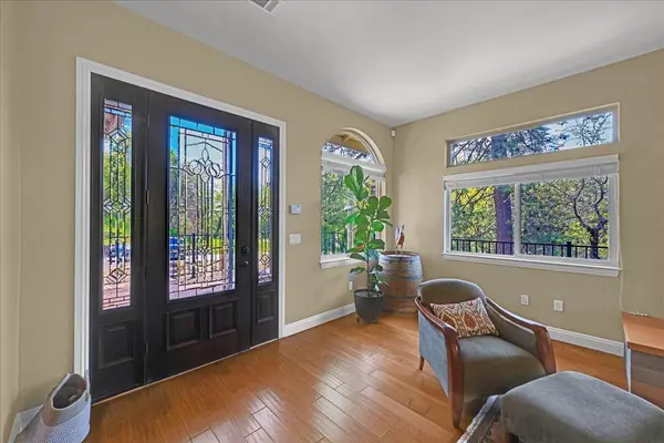 Grass Valley, CA 95949,17109 Geneva CT