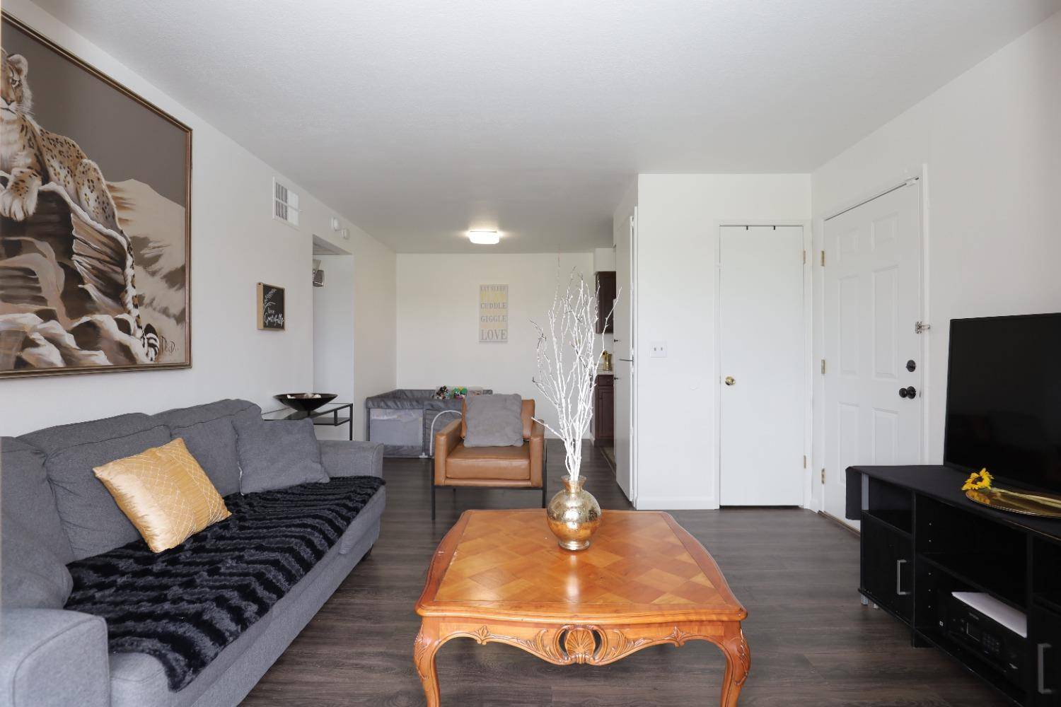 Sacramento, CA 95823,6400 66th AVE #2