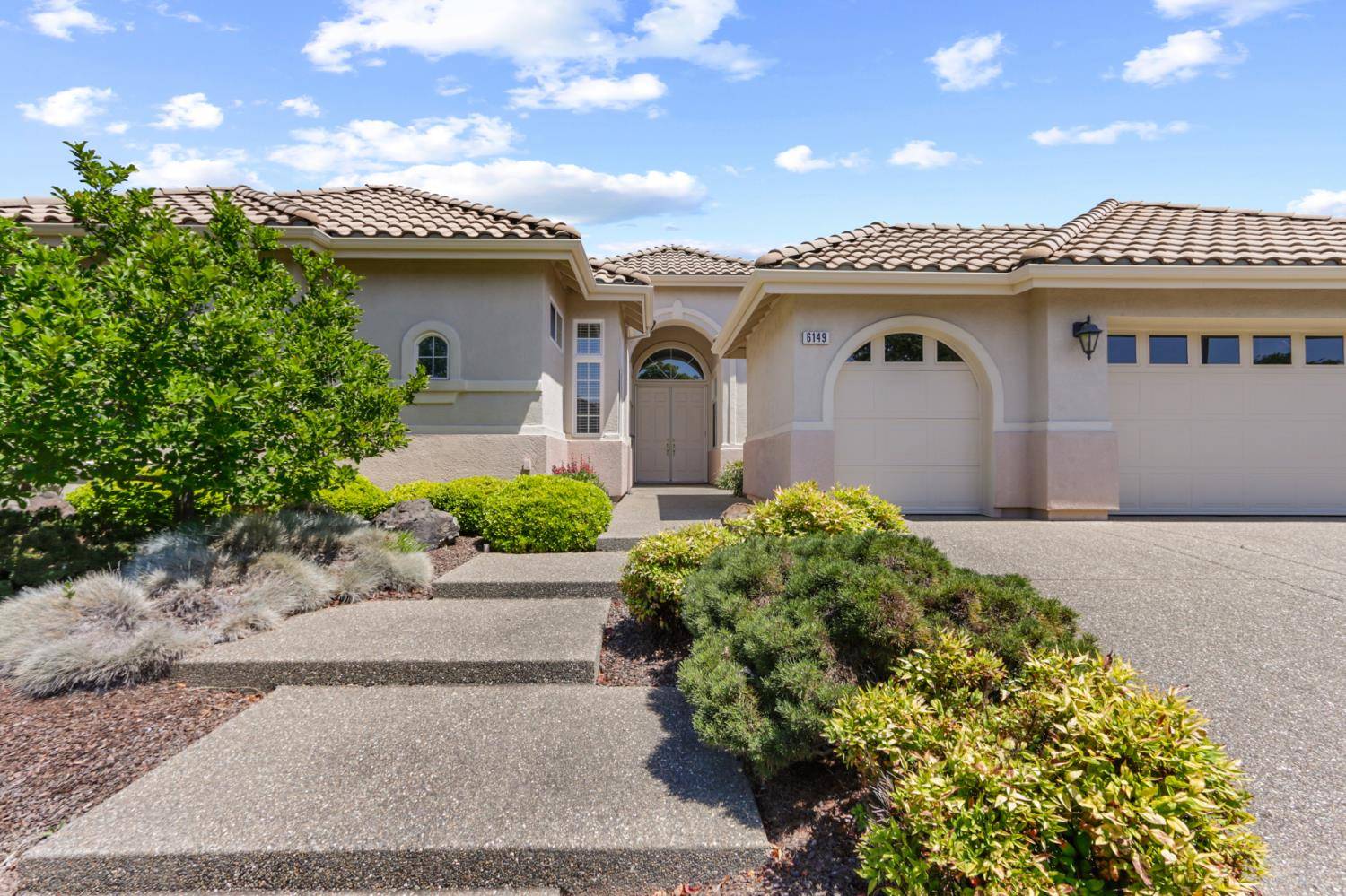 Roseville, CA 95747,6149 Strawberry Station LOOP