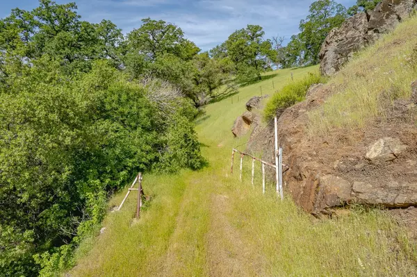 Penn Valley, CA 95946,19127 Long Ravine RD