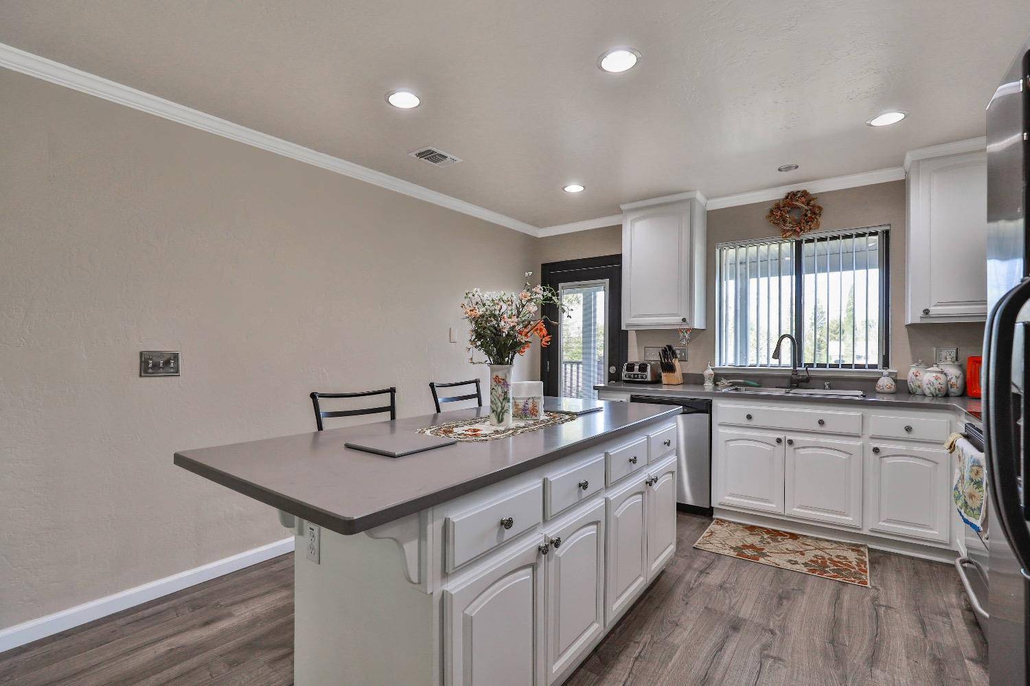 Cameron Park, CA 95682,2800 Oak Creek CT