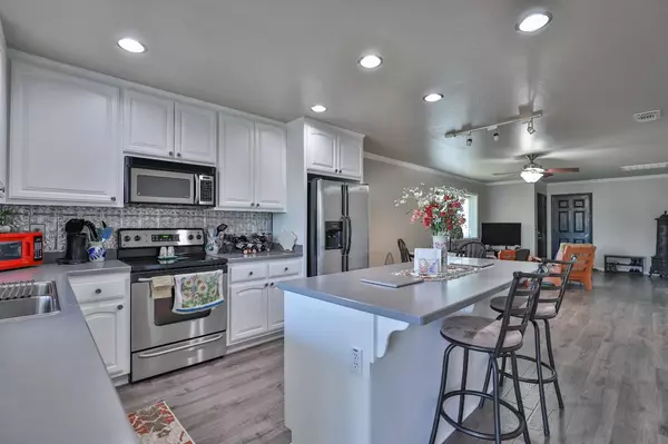 Cameron Park, CA 95682,2800 Oak Creek CT