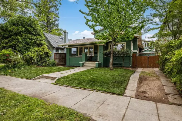 Sacramento, CA 95816,3279 D ST