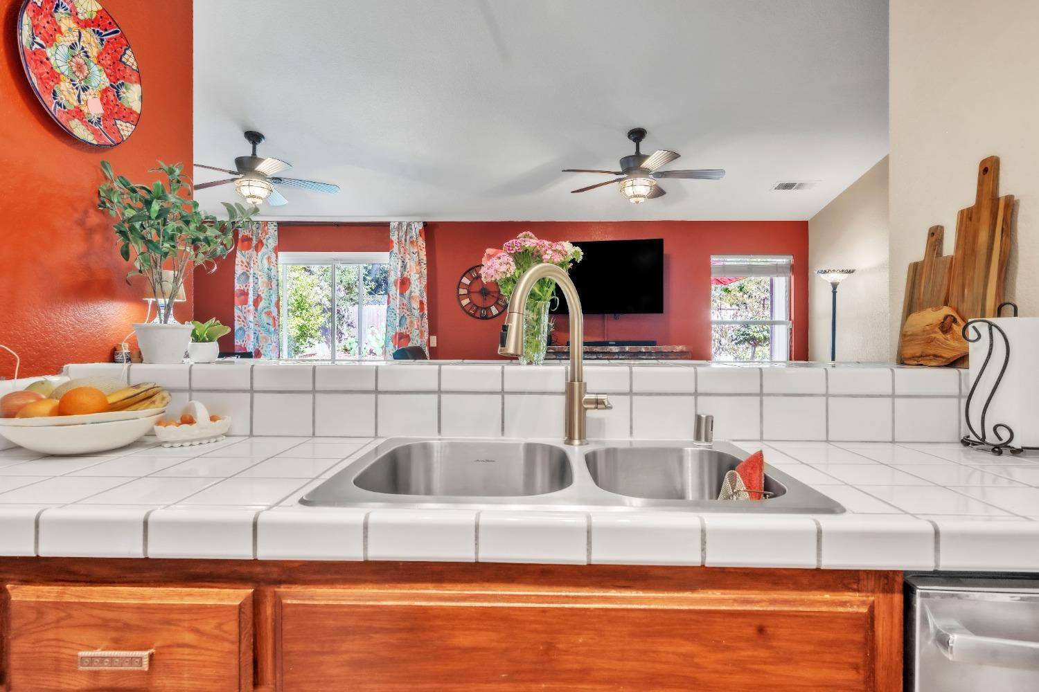 Galt, CA 95632,117 Matthew CT